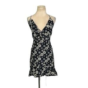 NBD Marilyn blue white floral embroidered mini dress size Medium
